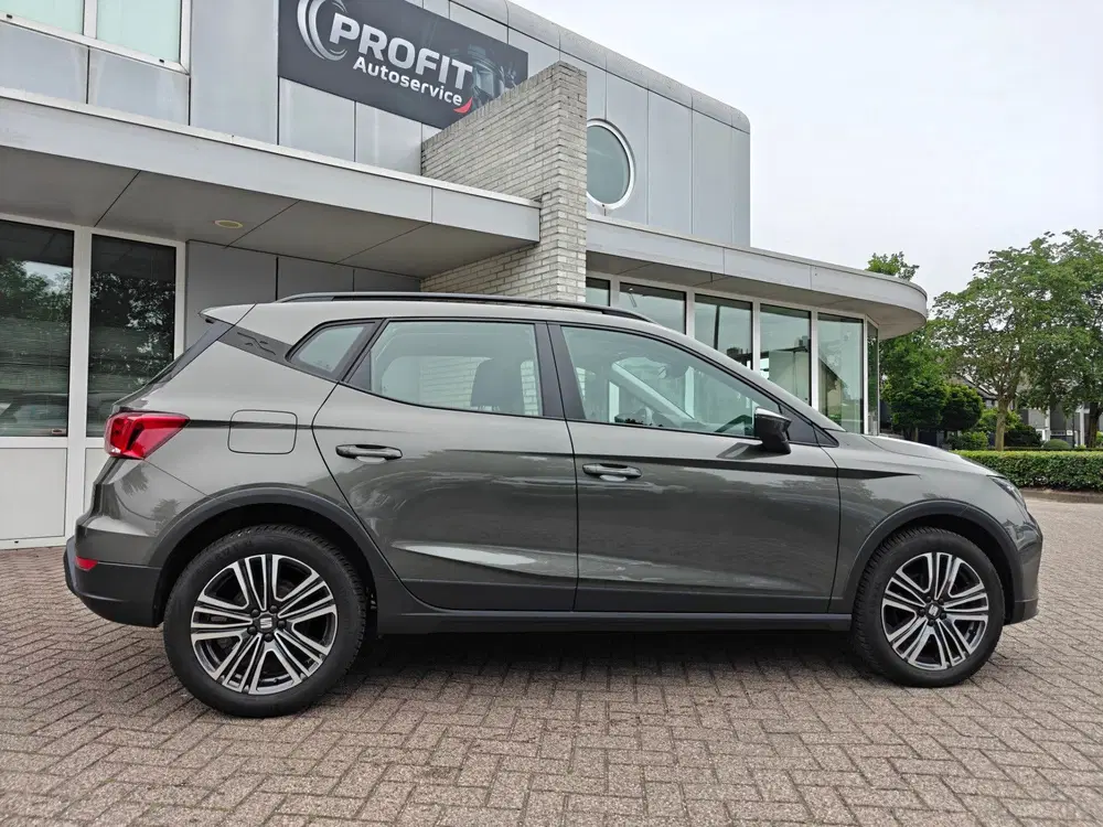 SEAT Arona 1.0 TSI Style uit 2023, foto 4