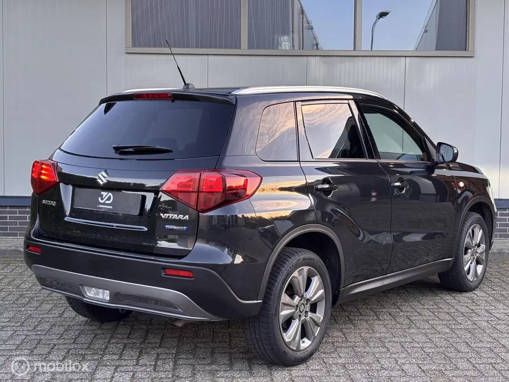 Suzuki Vitara 1.5 Hybrid AUTOMAAT Camera Keyless Dealer uit 2023, foto 2