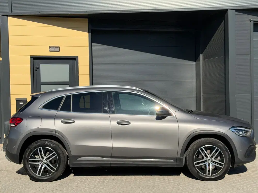 Mercedes-Benz GLA 250 e Luxury Line uit 2023, foto 5