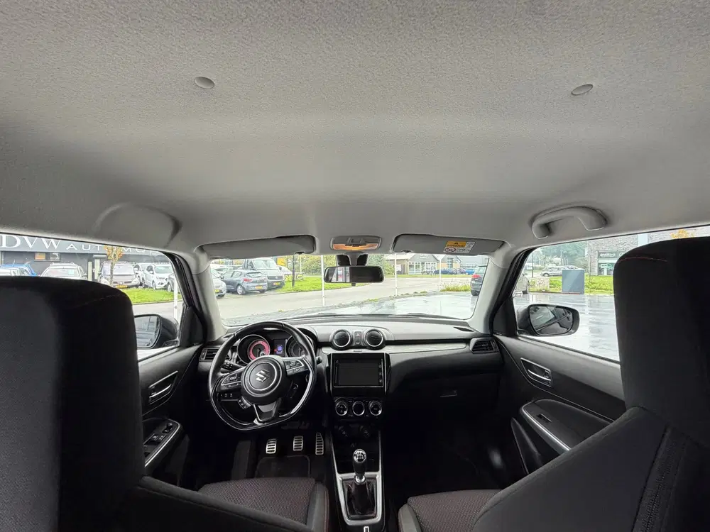 Suzuki Swift 1.4 Sport Smart Hybrid uit 2021, foto 2