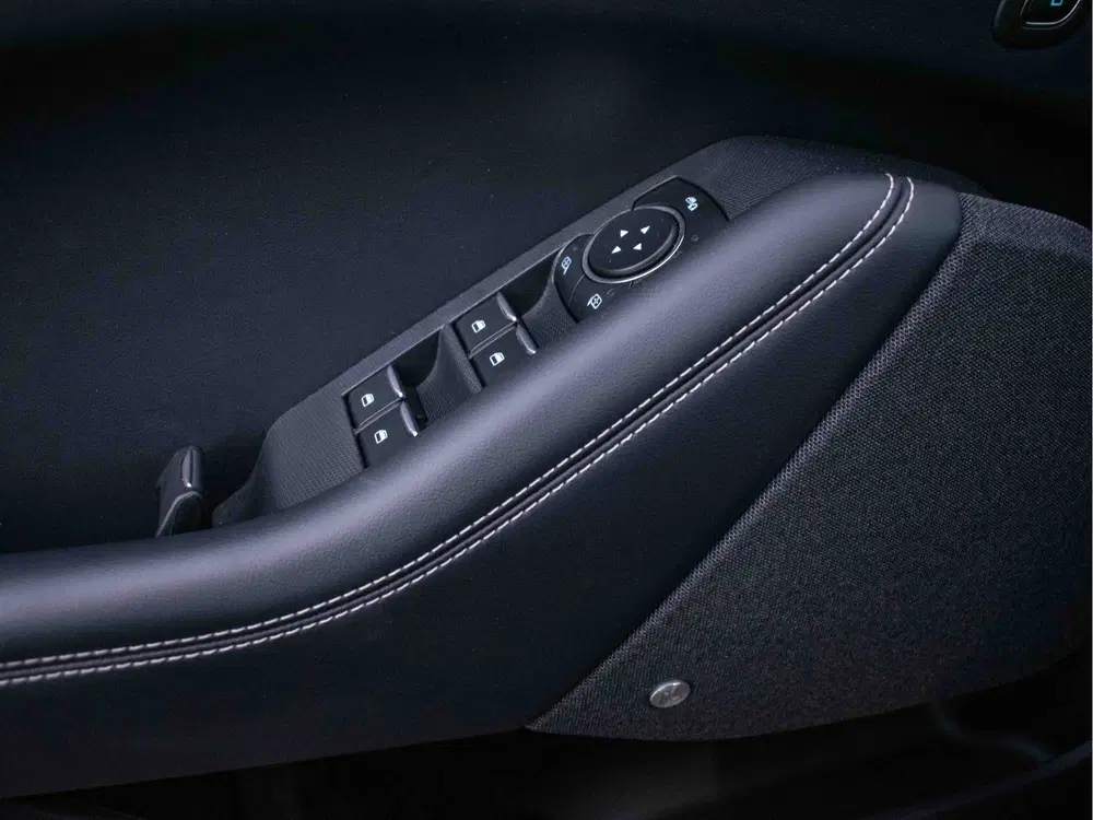 Ford Mustang Mach-E Extended RWD 98 kWh uit 2022, foto 12