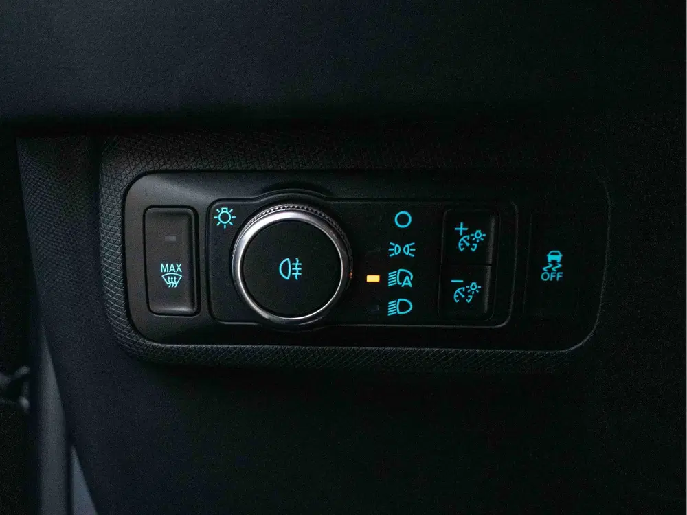 Ford Mustang Mach-E Extended RWD 98 kWh uit 2022, foto 13