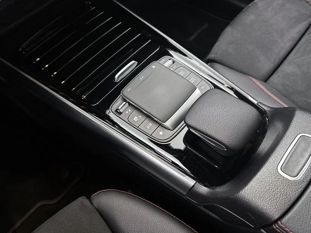 Mercedes-Benz EQA 250 Business Solution AMG 67 kWh uit 2021, foto 13