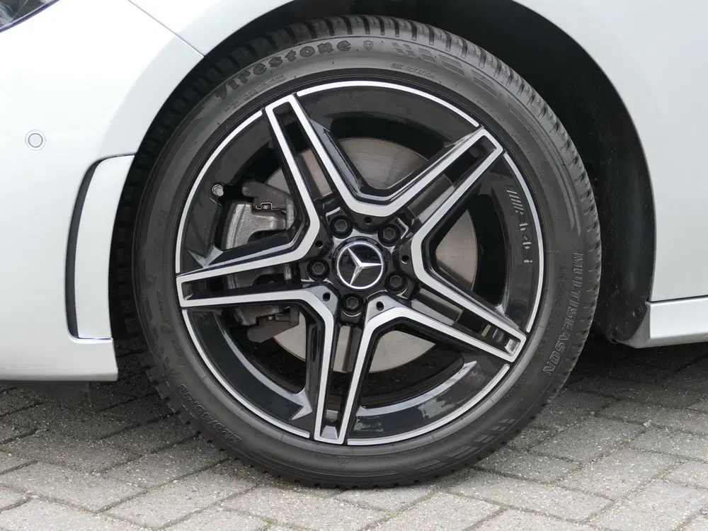 Mercedes-Benz B-Klasse 250 e AMG Line uit 2022, foto 15