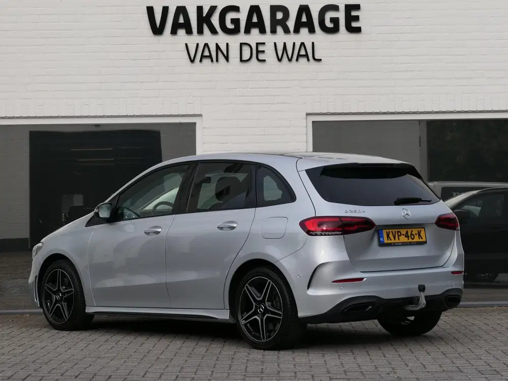 Mercedes-Benz B-Klasse 250 e AMG Line uit 2022, foto 3