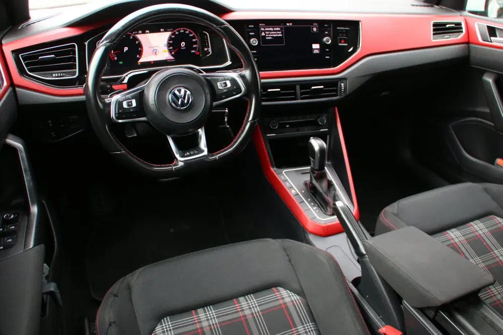 Volkswagen Polo 2.0 TSI GTI PANO-DAK NL-AUTO NAP AUTOMAAT uit 2020, foto 11