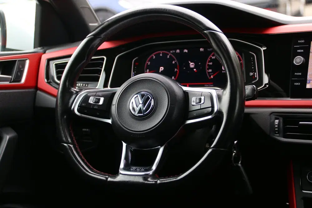 Volkswagen Polo 2.0 TSI GTI PANO-DAK NL-AUTO NAP AUTOMAAT uit 2020, foto 13