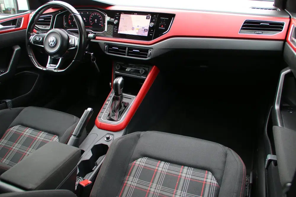 Volkswagen Polo 2.0 TSI GTI PANO-DAK NL-AUTO NAP AUTOMAAT uit 2020, foto 14