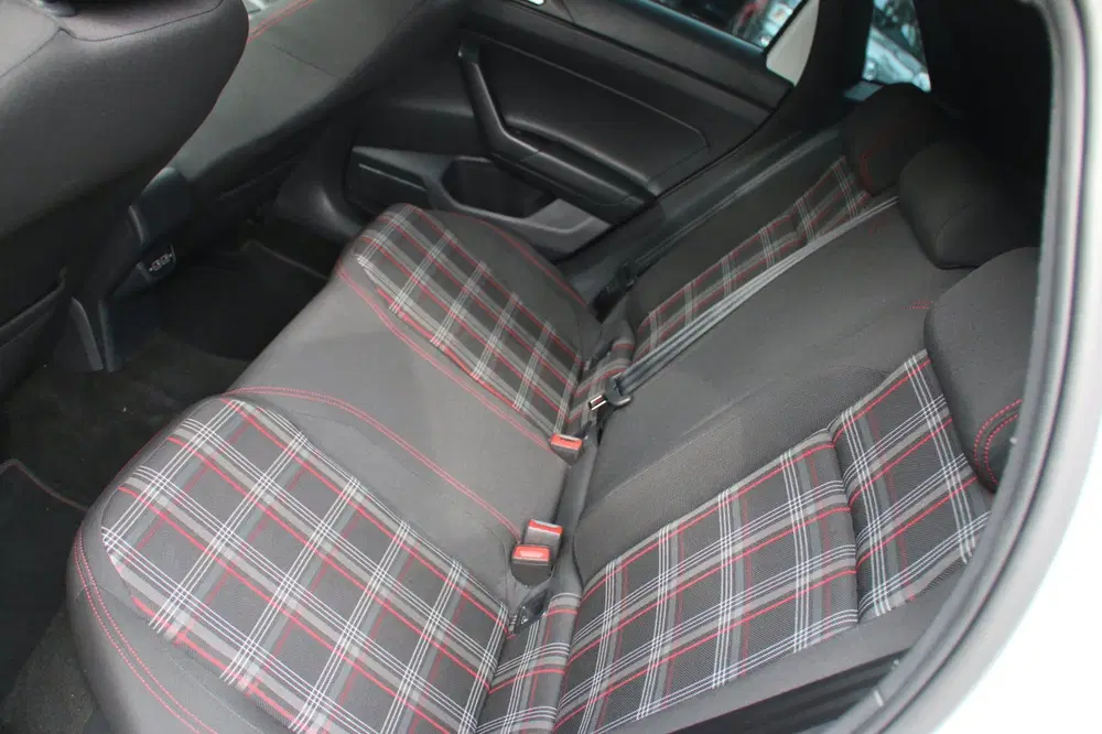 Volkswagen Polo 2.0 TSI GTI PANO-DAK NL-AUTO NAP AUTOMAAT uit 2020, foto 9