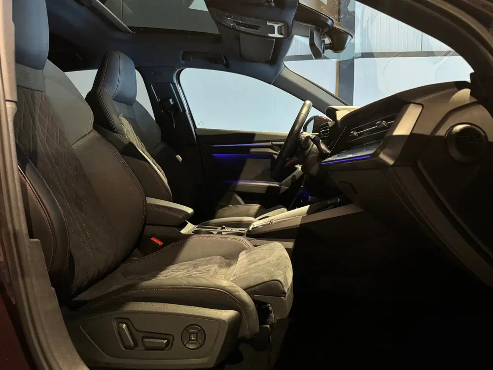 Audi A3 A3 40 Tfsi e 204PK uit 2021, foto 12