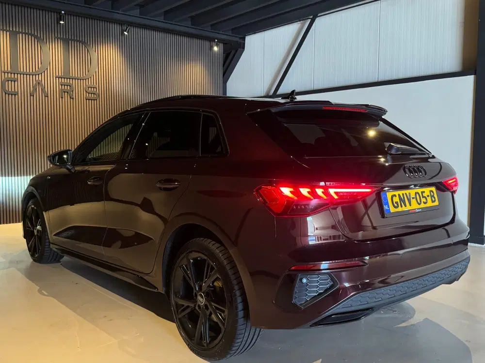 Audi A3 A3 40 Tfsi e 204PK uit 2021, foto 6