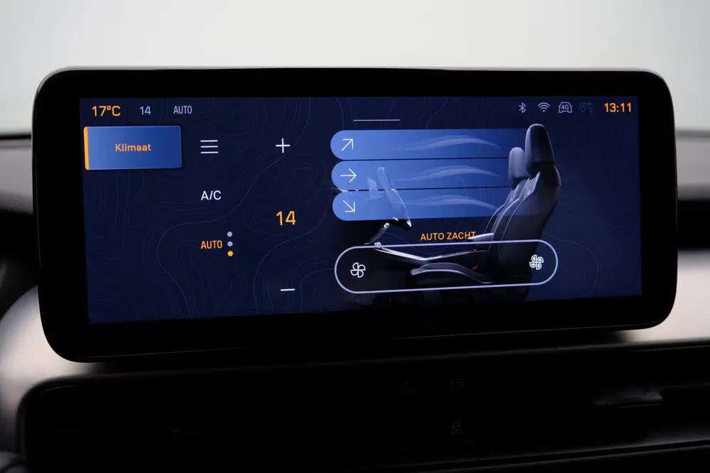 Jeep Avenger 1.2 e-Hybrid Altitude Aut. CarPlay uit 2025, foto 14