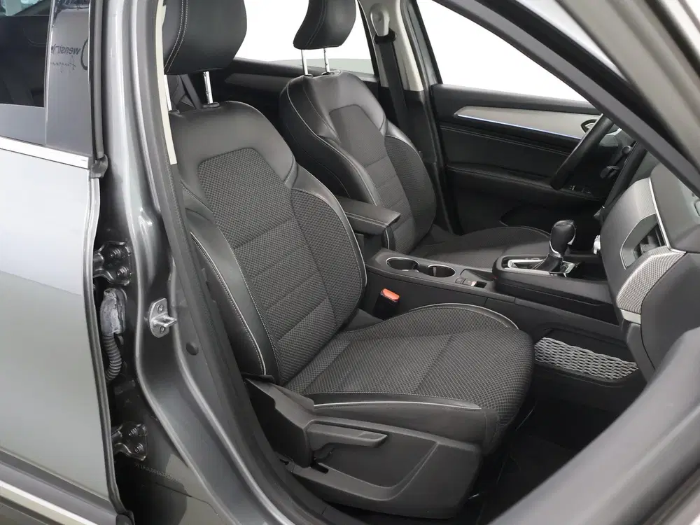 Renault Arkana 1.6 E-Tech Hybrid 145 Intens uit 2022, foto 10