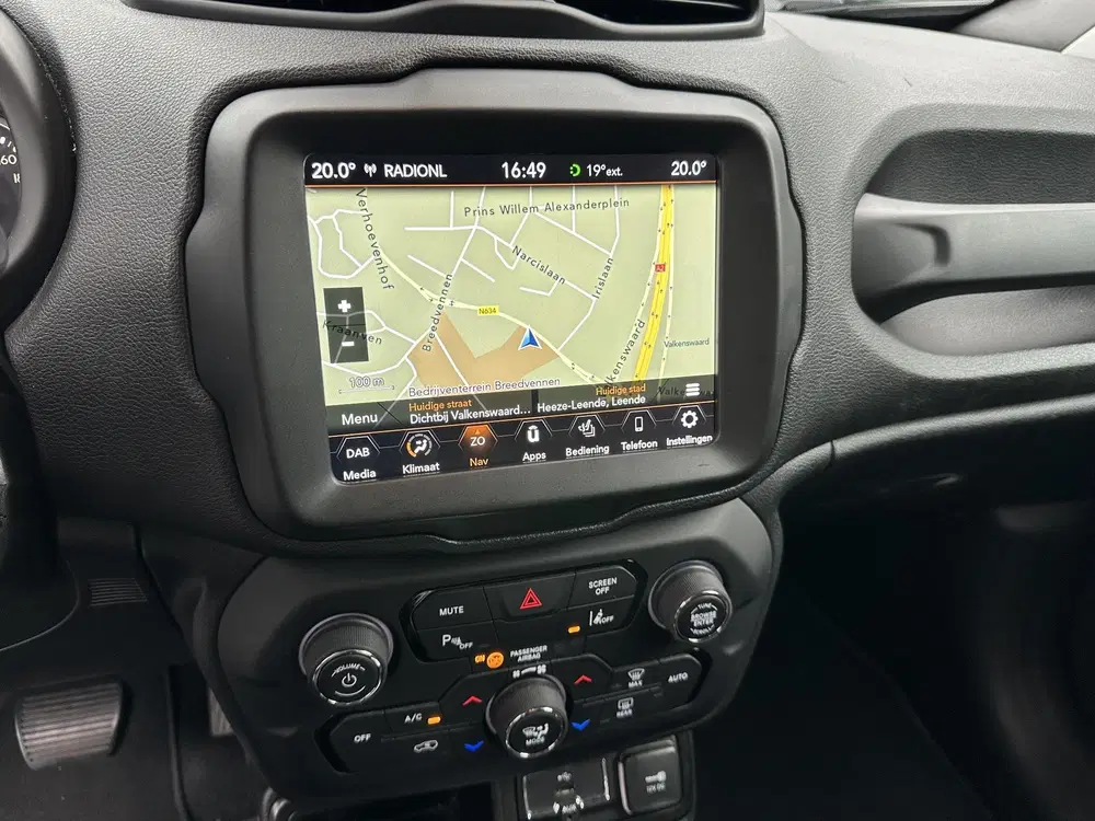 Jeep Renegade 1.3T 150PK Automaat Limited Navi uit 2019, foto 12