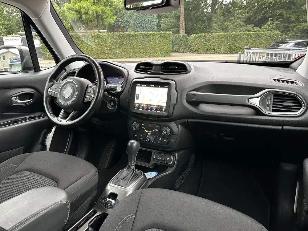 Jeep Renegade 1.3T 150PK Automaat Limited Navi uit 2019, foto 9