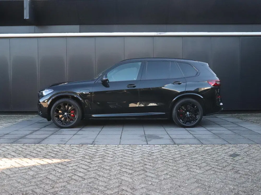 BMW X5 xDrive45e High Executive uit 2022, foto 2