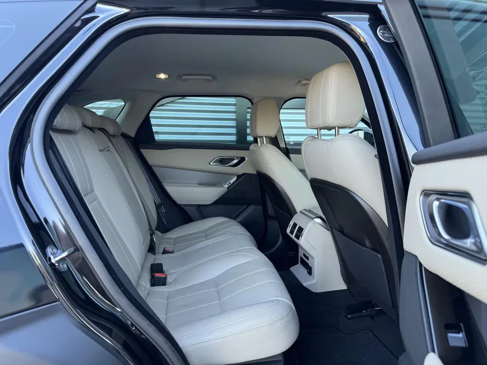 Land Rover Range Rover Velar 2.0 P250 Turbo AWD Carbon Editi uit 2019, foto 10