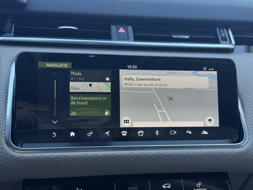 Land Rover Range Rover Velar 2.0 P250 Turbo AWD Carbon Editi uit 2019, foto 13