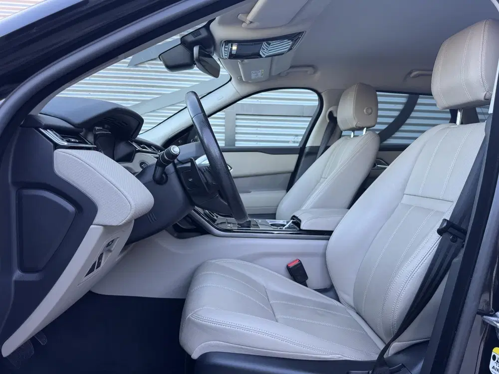 Land Rover Range Rover Velar 2.0 P250 Turbo AWD Carbon Editi uit 2019, foto 4