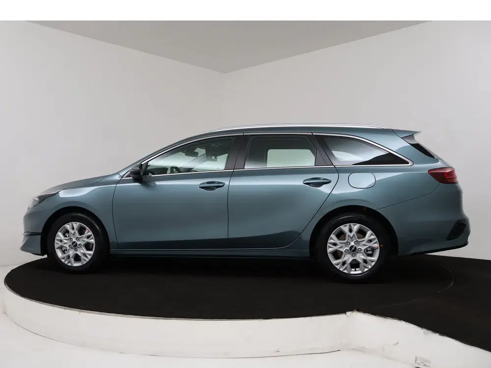 Kia Ceed 1.5 T-GDi DynamicLine uit 2025, foto 3