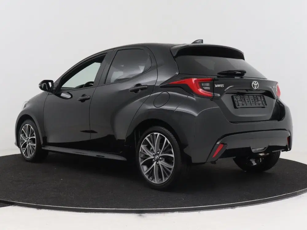 Toyota Yaris 1.5 Hybrid 130 Executive *DEMO* uit 2026, foto 2