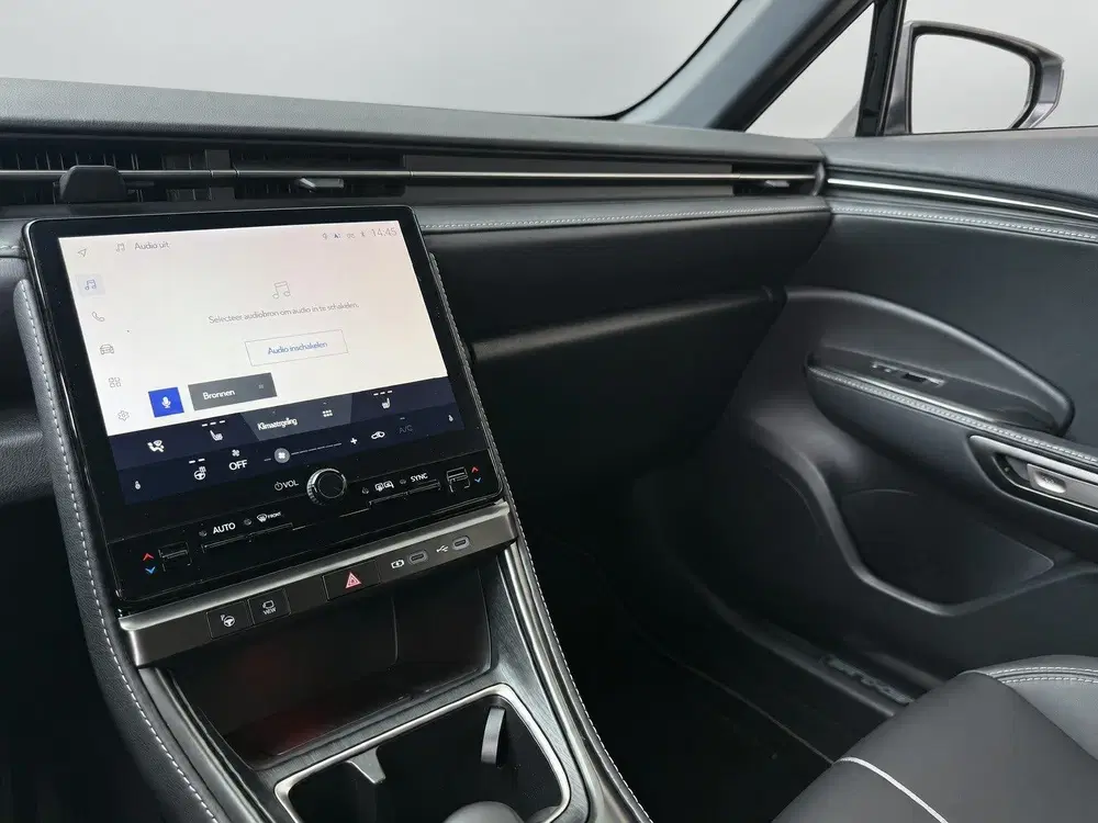 Lexus LBX 1.5 Relax 2WD uit 2025, foto 11
