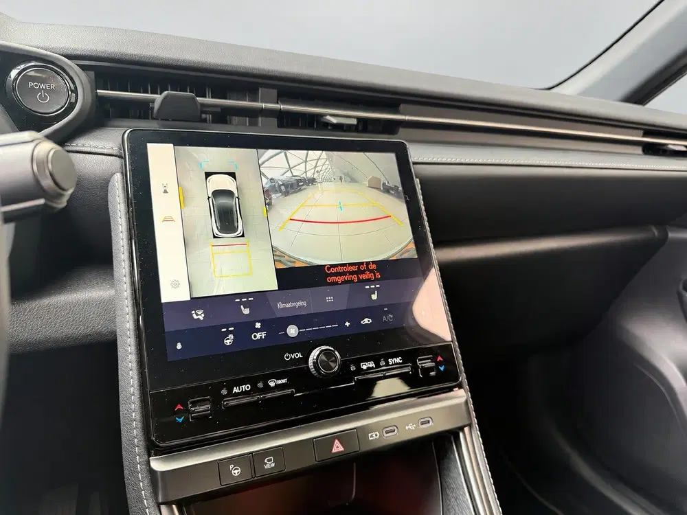 Lexus LBX 1.5 Relax 2WD uit 2025, foto 12
