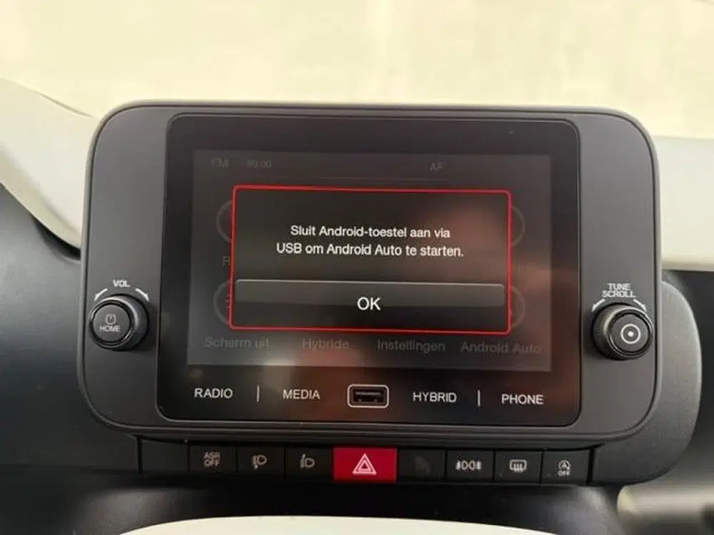 Fiat Panda Pandina Cross 70 pk Hybrid Navigatie via a uit 2025, foto 13