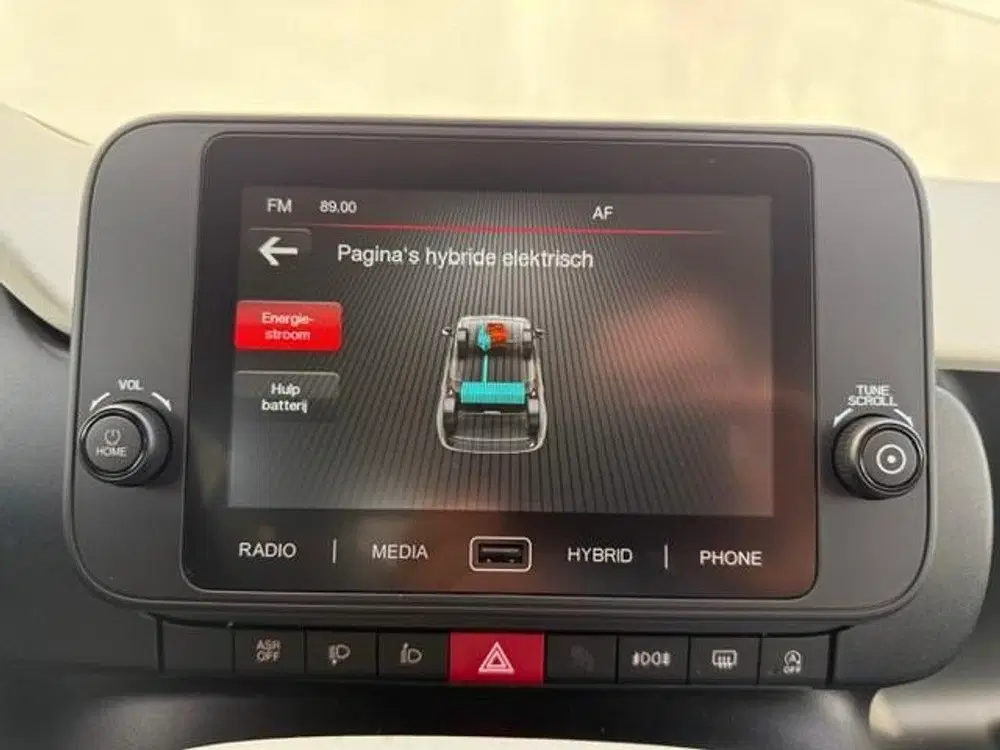 Fiat Panda Pandina Cross 70 pk Hybrid Navigatie via a uit 2025, foto 15