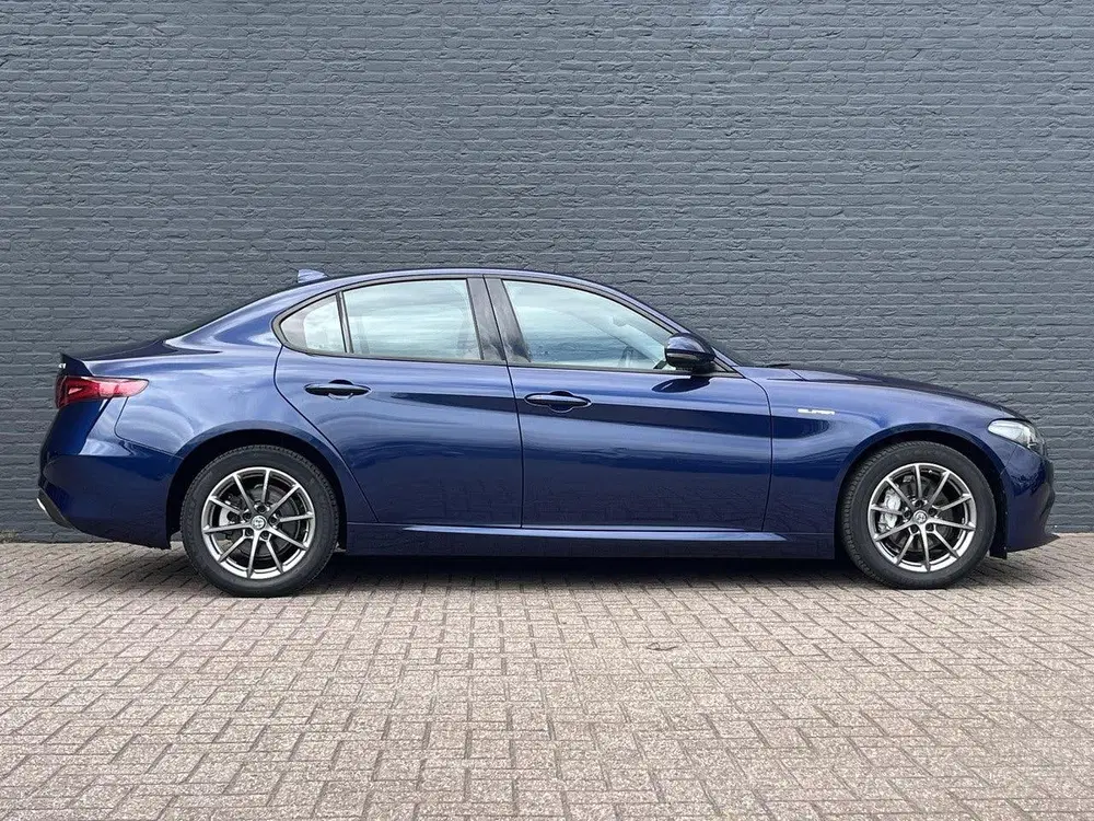 Alfa Romeo Giulia 2.0T SUPER 200pk Automaat 1e Eigenaar uit 2020, foto 4