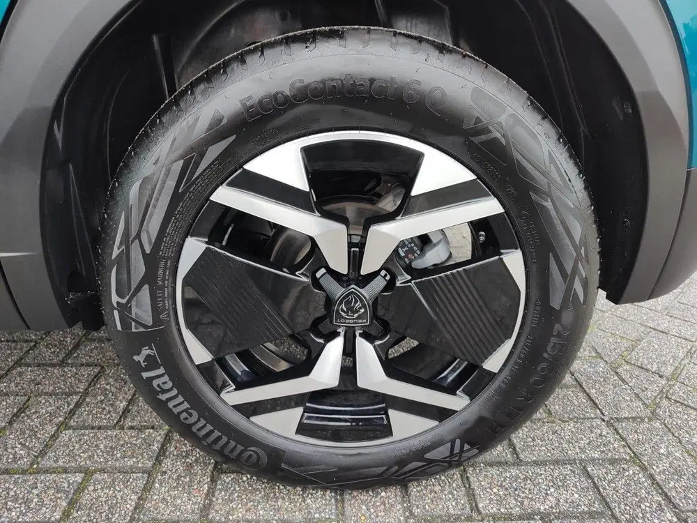 Peugeot 2008 1.2 Hybrid 145 Allure automaat uit 2025, foto 14