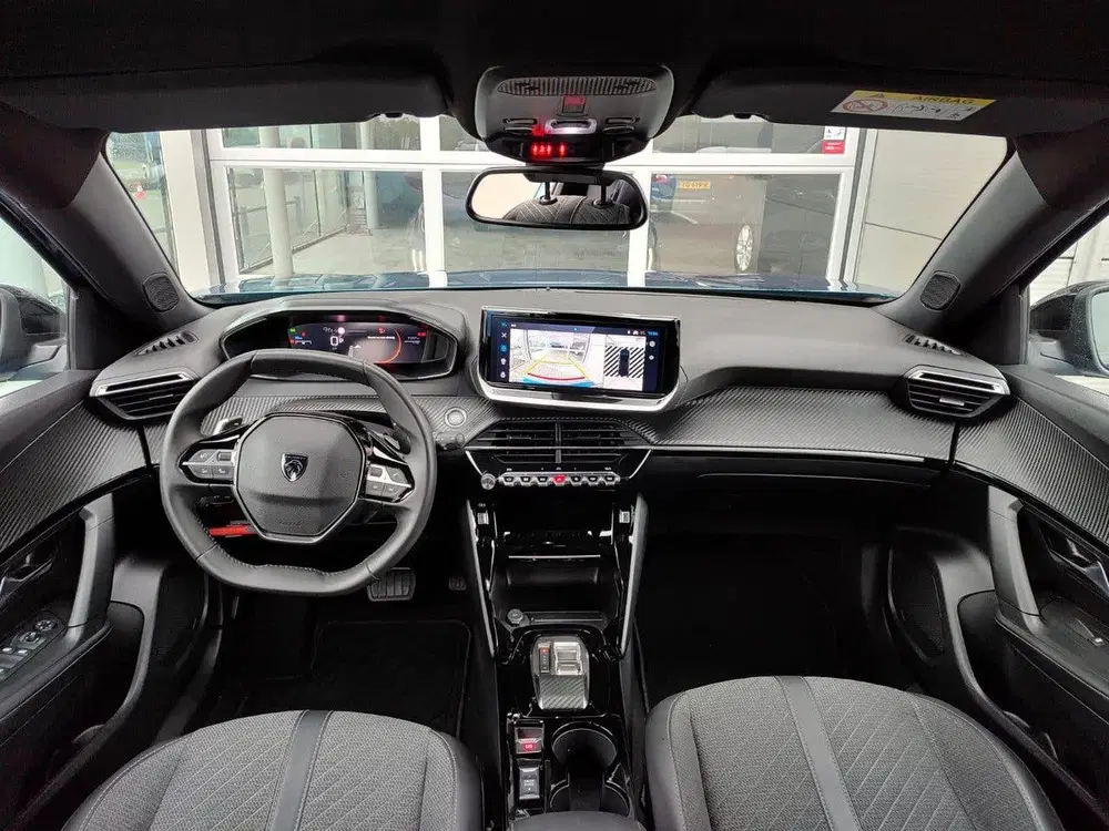 Peugeot 2008 1.2 Hybrid 145 Allure automaat uit 2025, foto 5