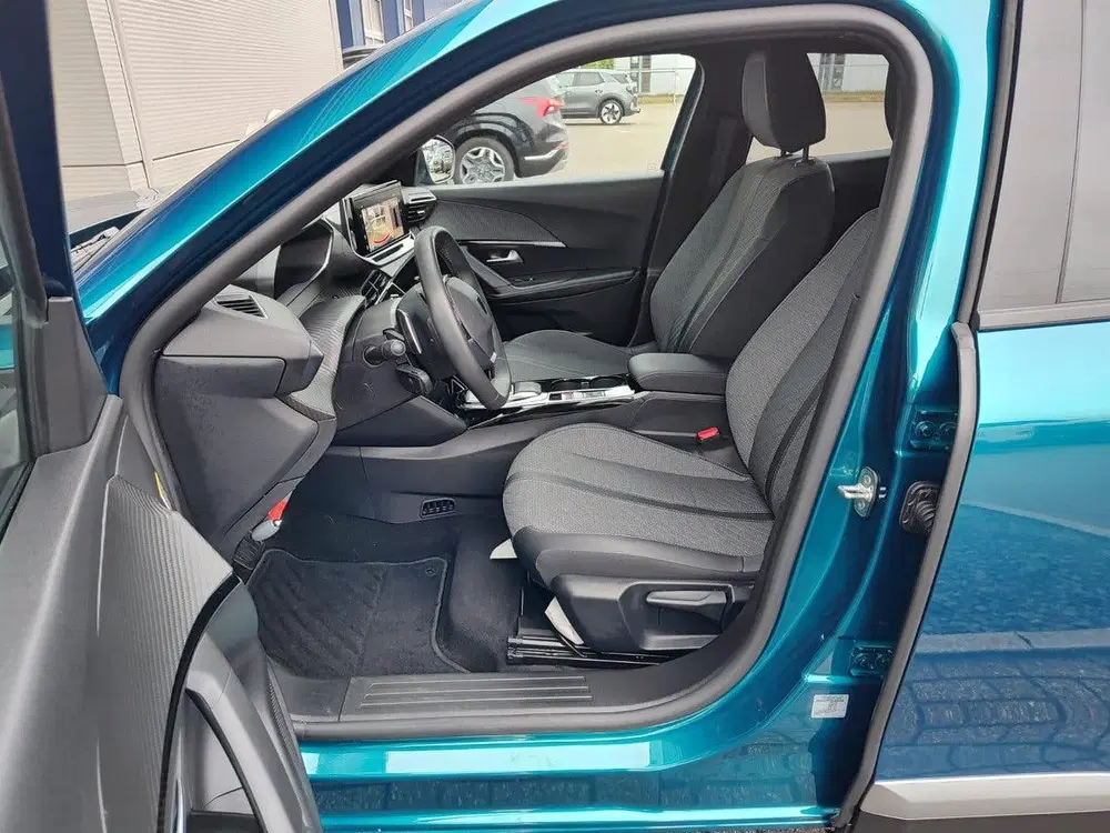 Peugeot 2008 1.2 Hybrid 145 Allure automaat uit 2025, foto 6