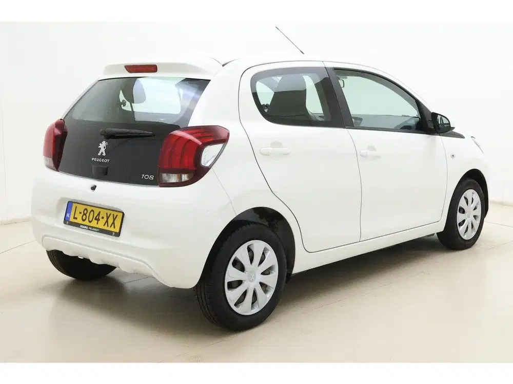 Peugeot 108 1.0 e-VTi 72pk Active 5 deurs uit 2021, foto 2
