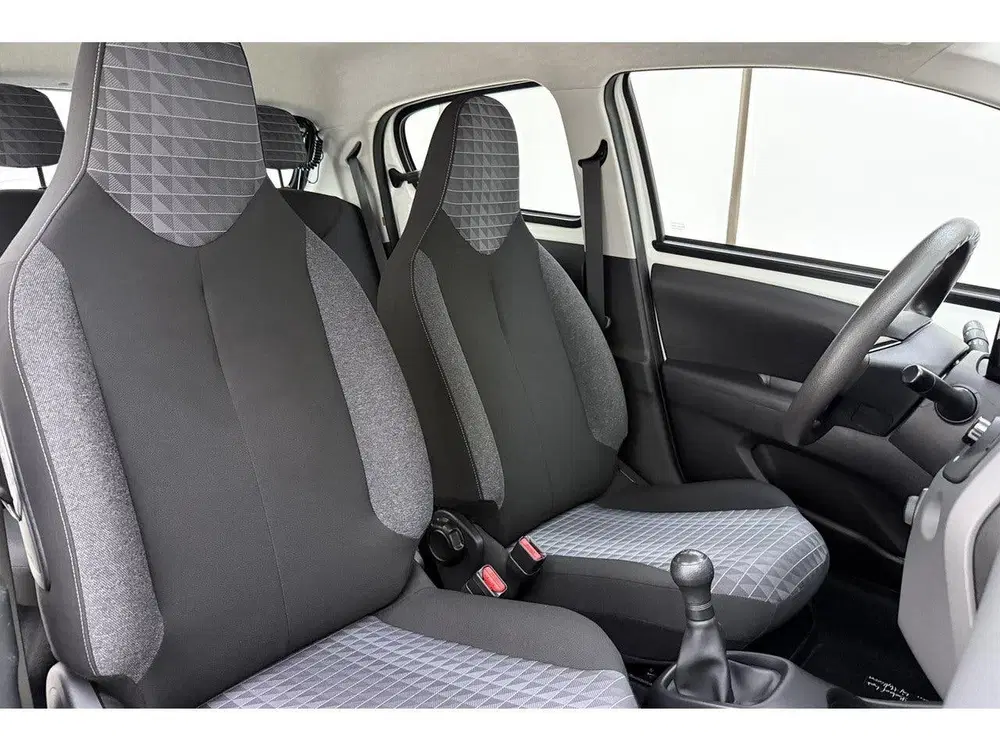 Peugeot 108 1.0 e-VTi 72pk Active 5 deurs uit 2021, foto 3