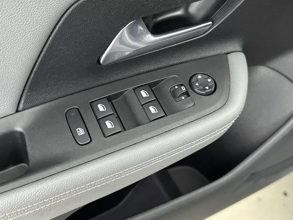 Opel Mokka 1.2 Business Elegance uit 2021, foto 15