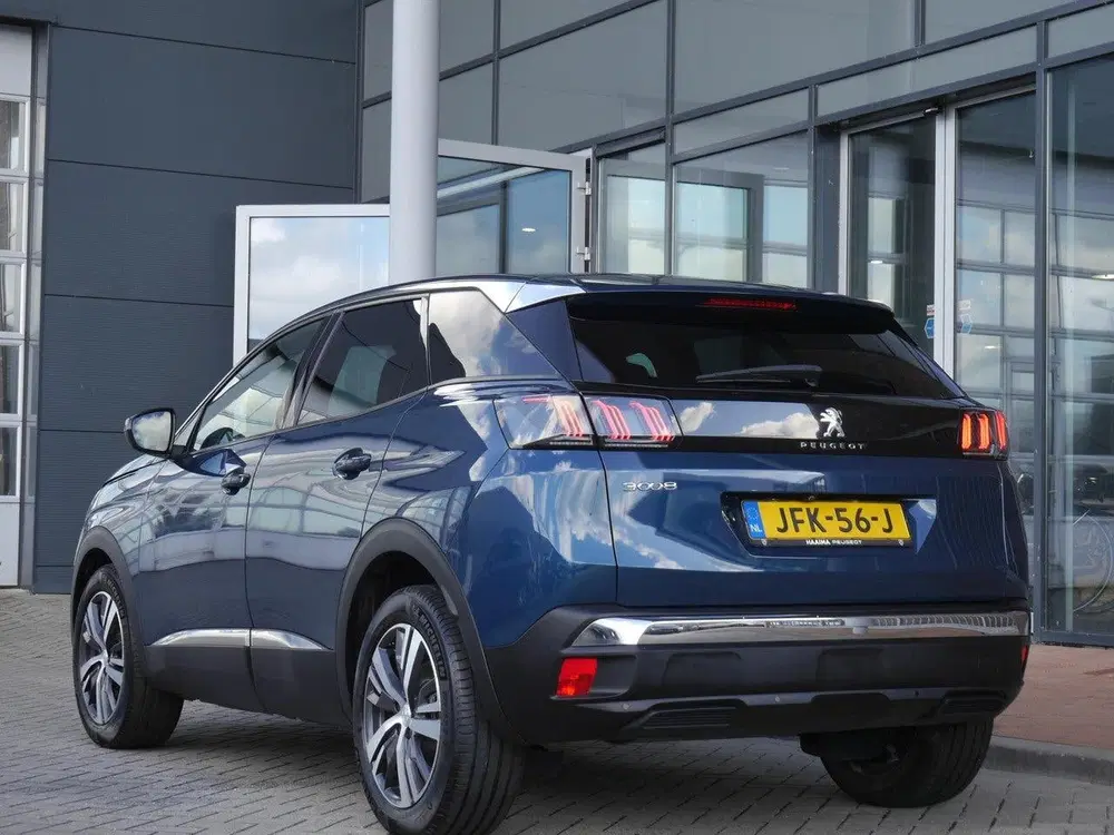 Peugeot 3008 1.2T 130pk Allure Pack Business uit 2024, foto 4