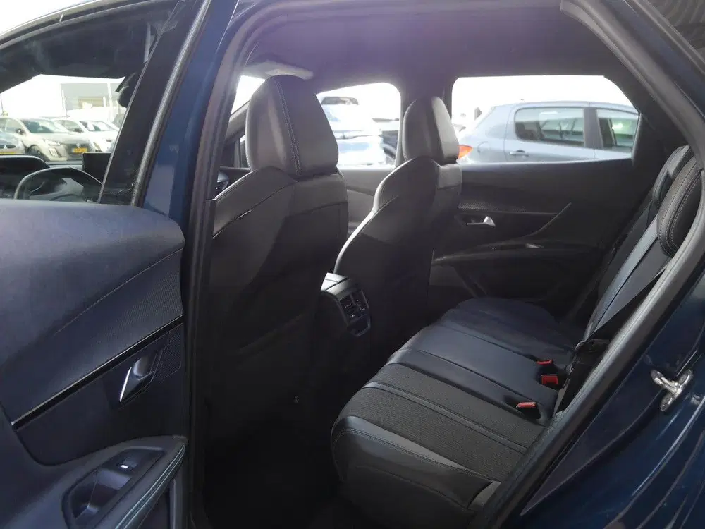Peugeot 3008 1.2T 130pk Allure Pack Business uit 2024, foto 8