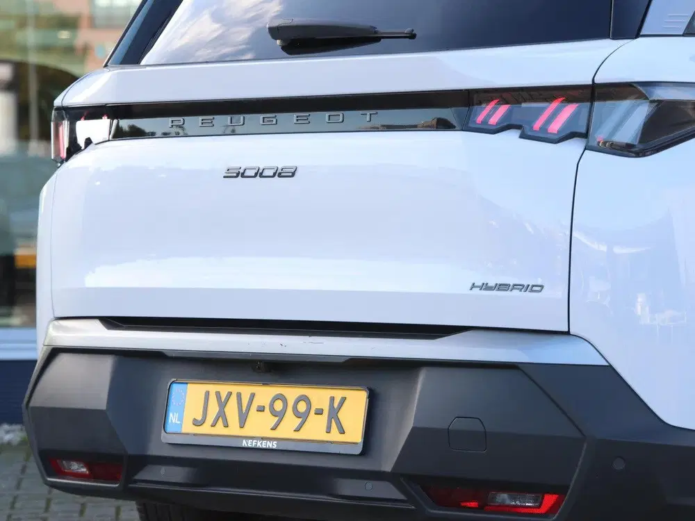 Peugeot 5008 1.2 Hybrid 145pk Allure Trekhaak uit 2025, foto 6