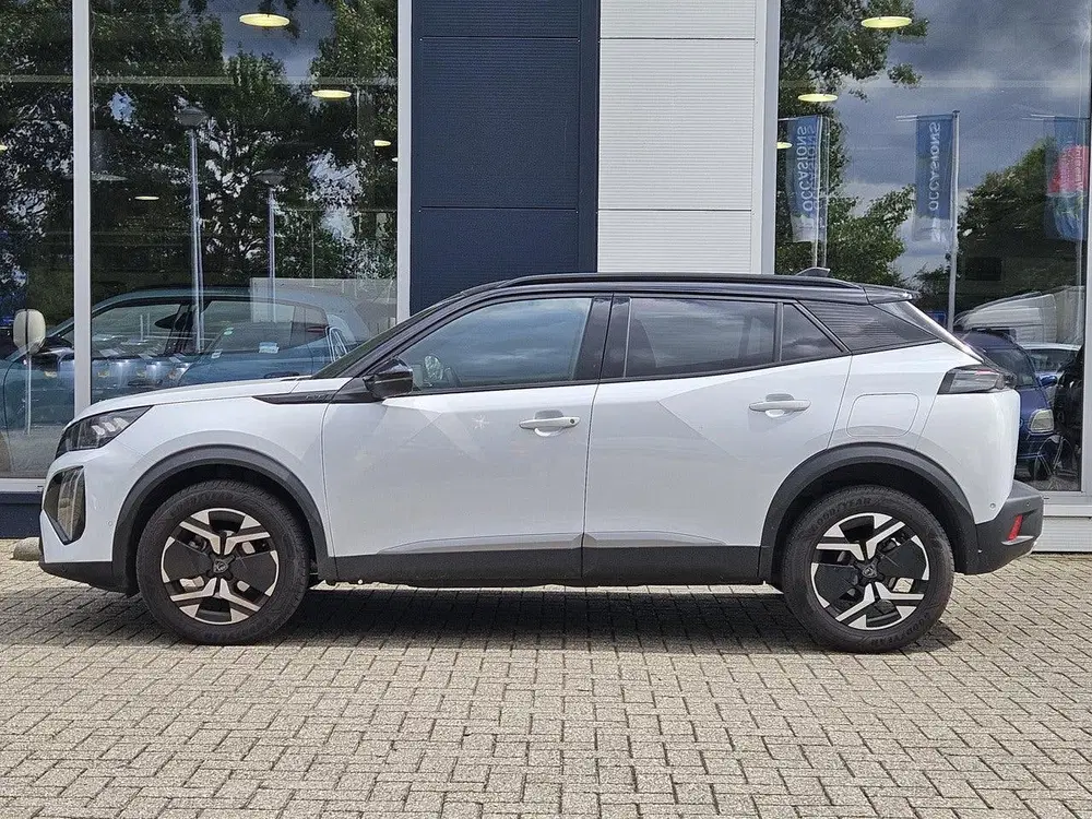 Peugeot 2008 1.2 GT 130 PK AUTOMAAT uit 2024, foto 6
