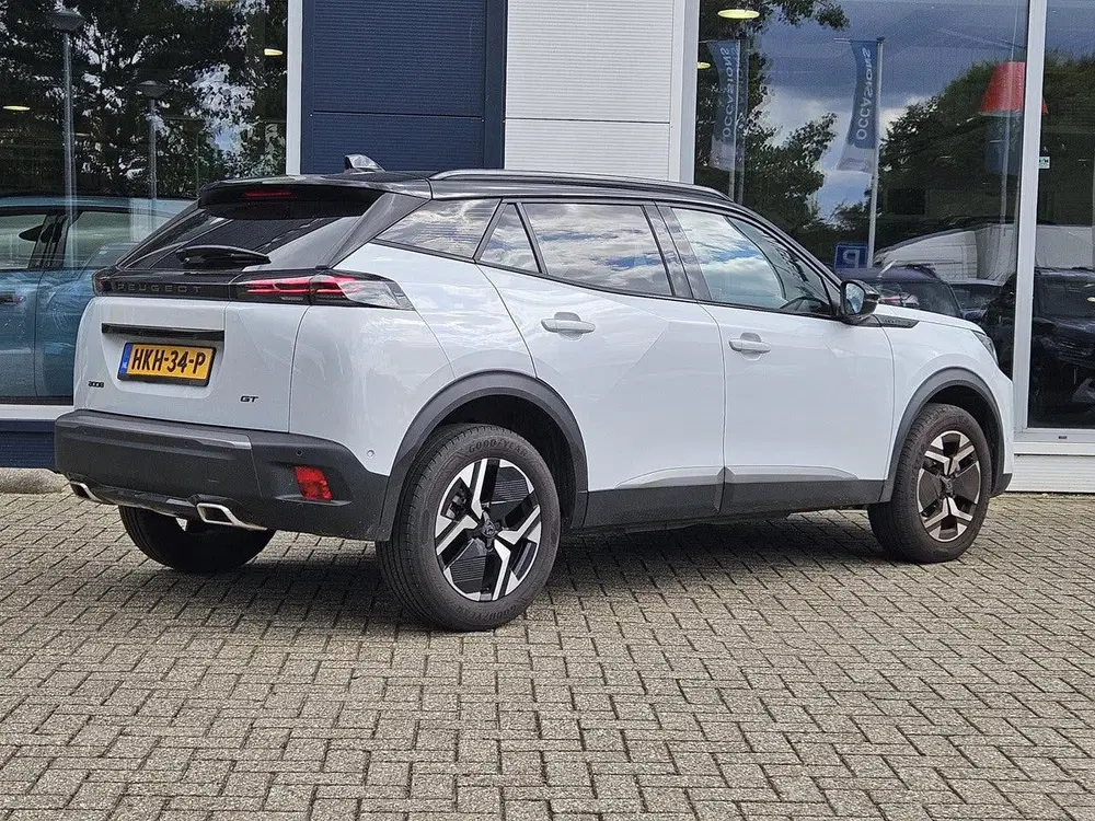 Peugeot 2008 1.2 GT 130 PK AUTOMAAT uit 2024, foto 9