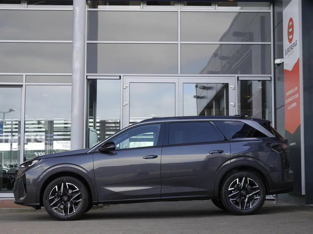 Peugeot 5008 1.2 Hybrid 136 Allure 7p uit 2025, foto 2
