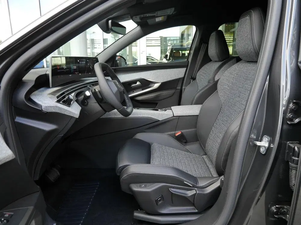 Peugeot 5008 1.2 Hybrid 136 Allure 7p uit 2025, foto 7
