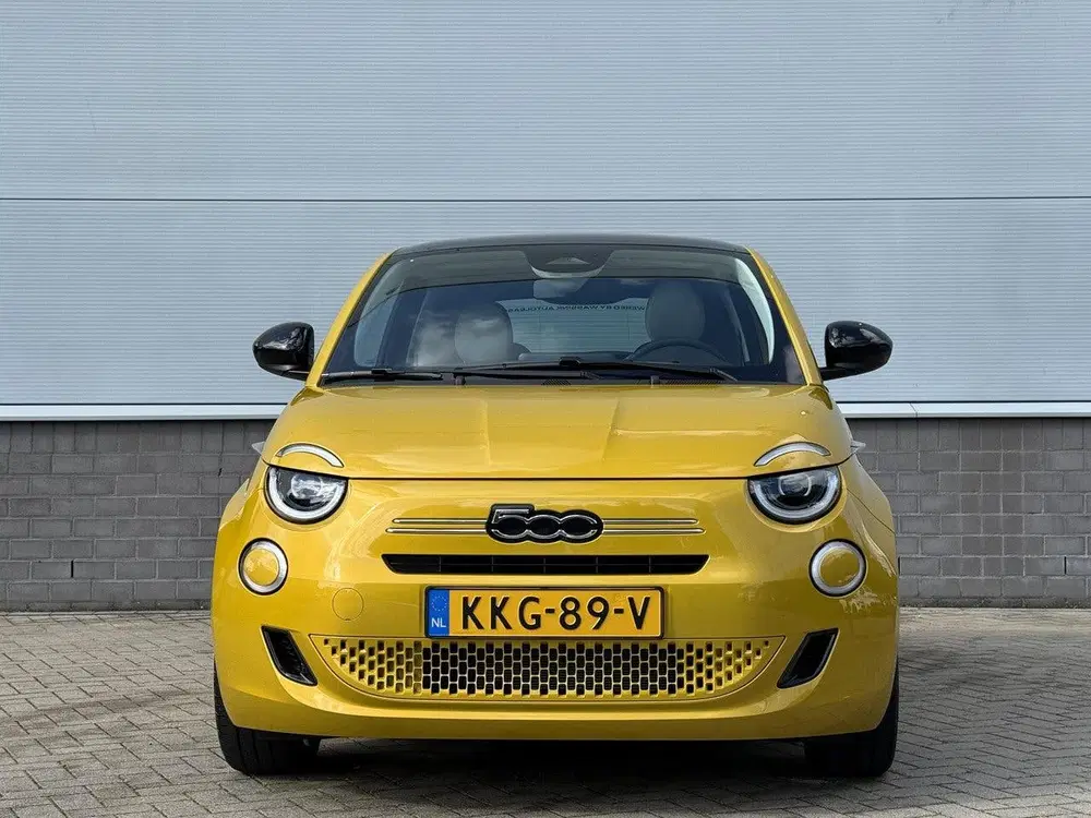 Fiat 500 1.0 Hybrid Torino Launch Edition Panoramad uit 2026, foto 2