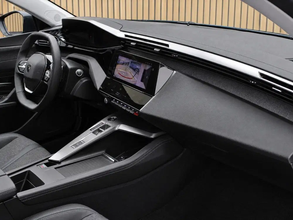 Peugeot 408 1.2 PT Allure Pack 130pk EAT8 Automaat uit 2024, foto 14