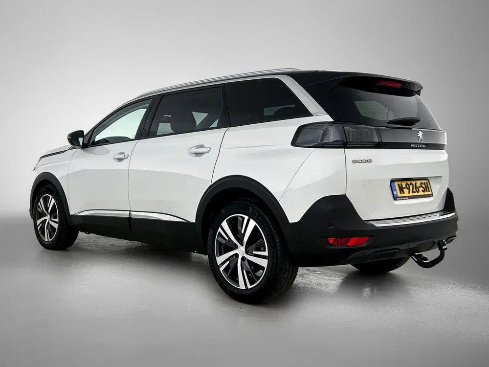 Peugeot 5008 1.2 130pk Blue Lease Allure Automaat uit 2022, foto 6