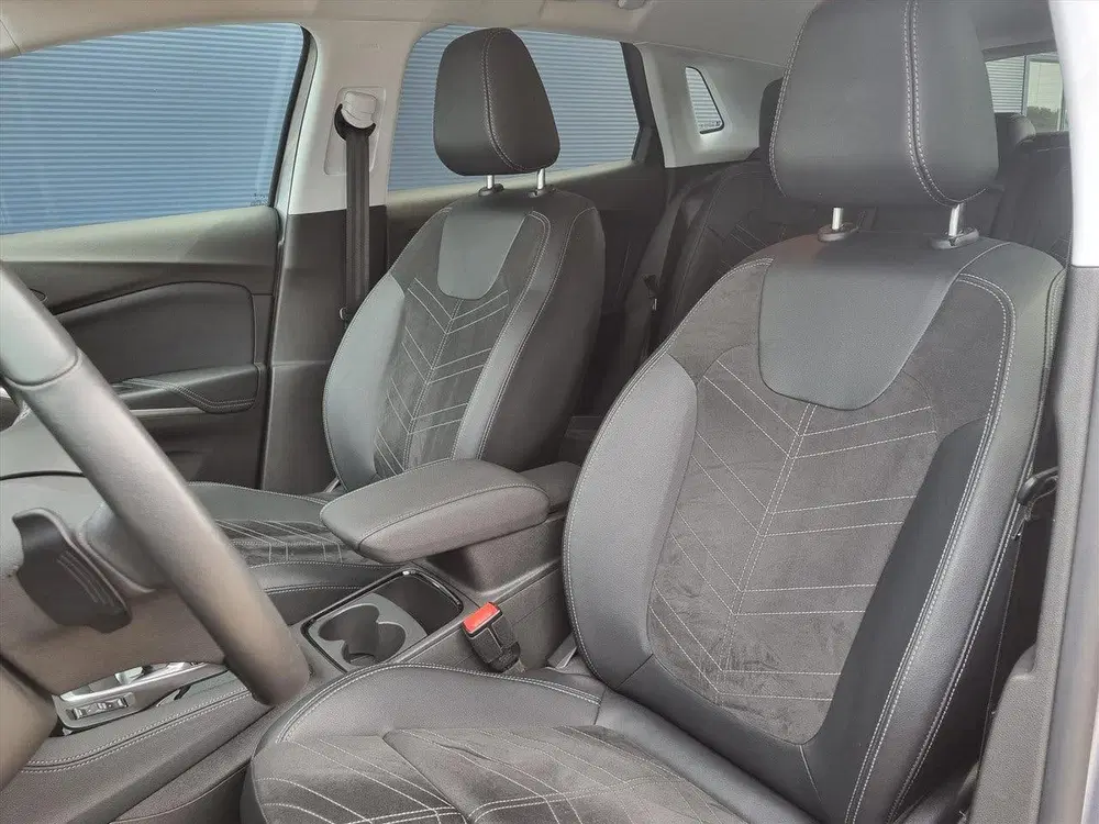 Opel Grandland 1.2T 130pk GS Automaat uit 2023, foto 13