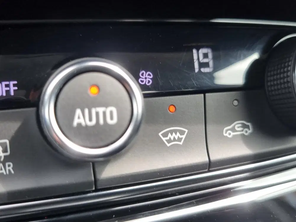 Opel Grandland 1.2T 130pk GS Automaat uit 2023, foto 15