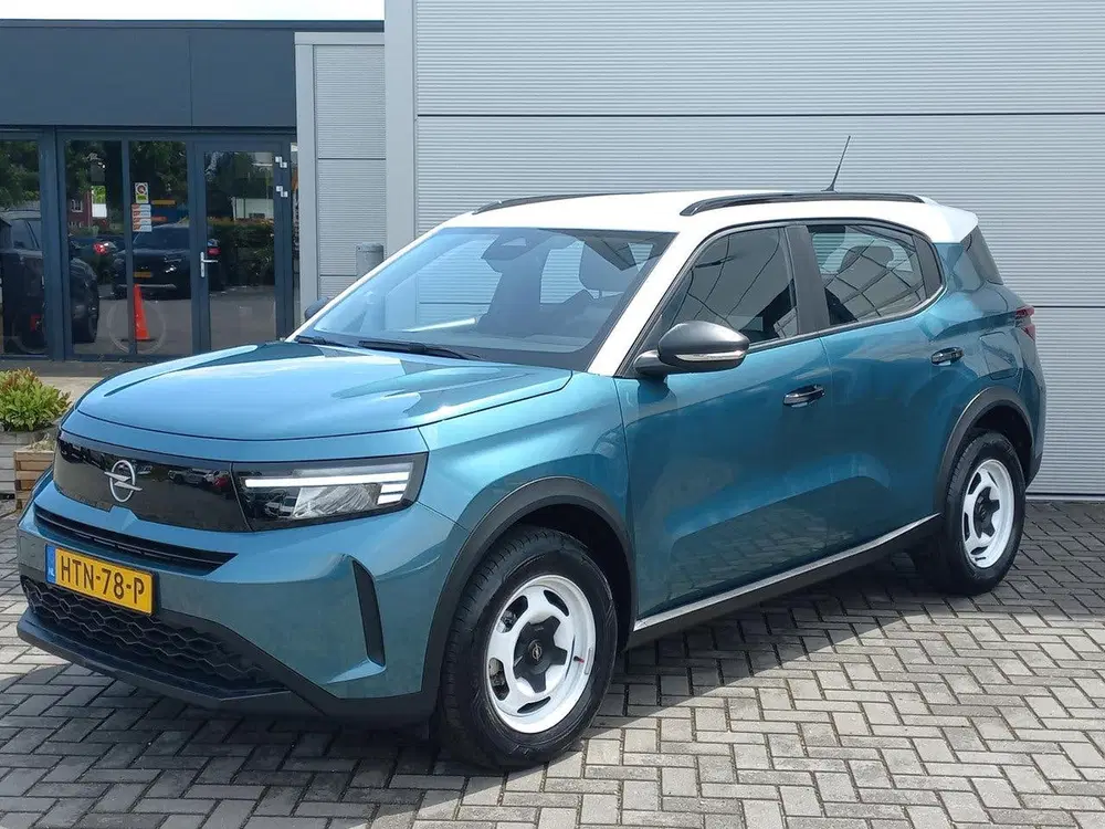 Opel Frontera 1.2T 145pk Hybride Automaat uit 2025