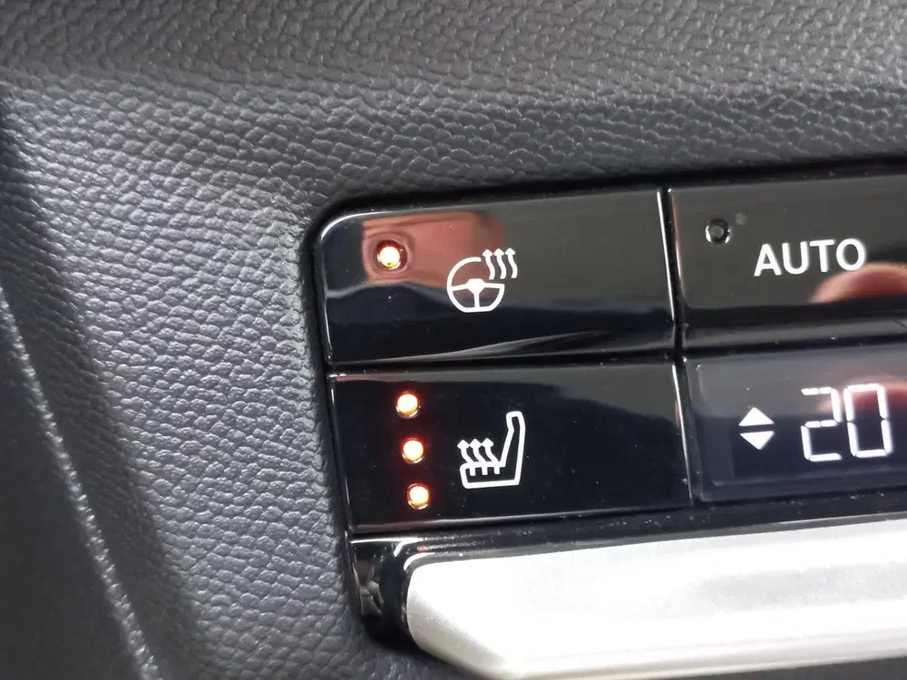 Opel Frontera 1.2T 145pk Hybride Automaat uit 2025, foto 15